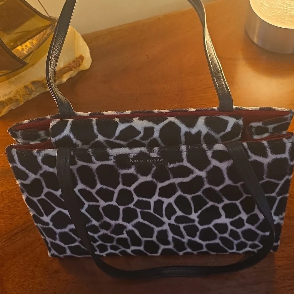 Kate Spade Vintage Giraffe Pattern